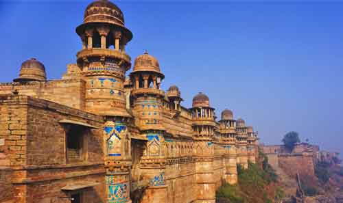 golden-triangle-tour-with-gwalior