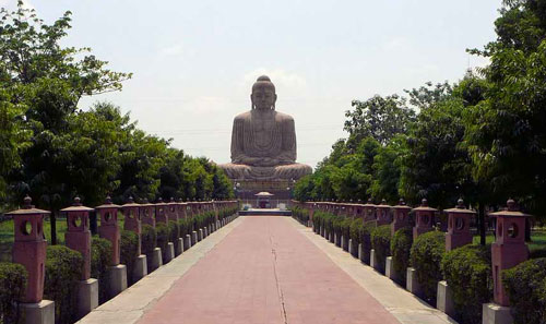 golden-triangle-with-lucknow-bodhgaya